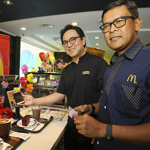 McDonald's® Malaysia Partners Maybank To Move Malaysia Closer Towards Cashless Society